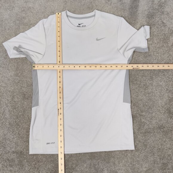 Nike Men's Athletic T-shirt Size S Gray Activewear Workout Gym Fitness Sport - Picture 5 of 9